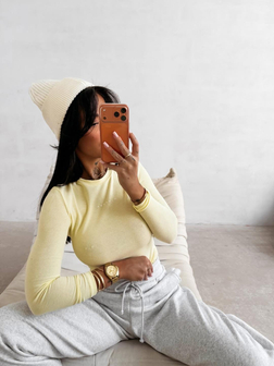 BLUZKA DAMSKA DOPASOWANA MIRIAM ŻÓŁTA OLA VOGA