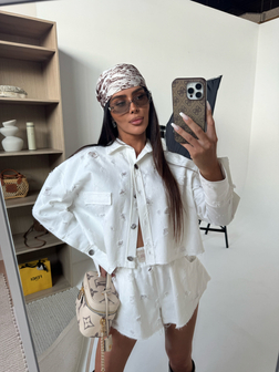 KURTKA JEANSOWA PREMIUM ECRU O LUŻNYM KROJU LAMANUEL