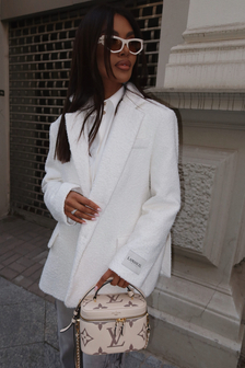MARYNARKA DAMSKA OVERSIZE FEMININE ECRU LAMANUEL